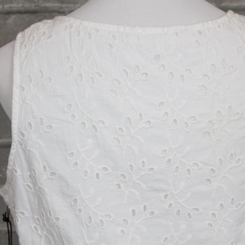 Tularosa Poppy Eyelet Lace Crop Tank Vest - Picture 7 of 8